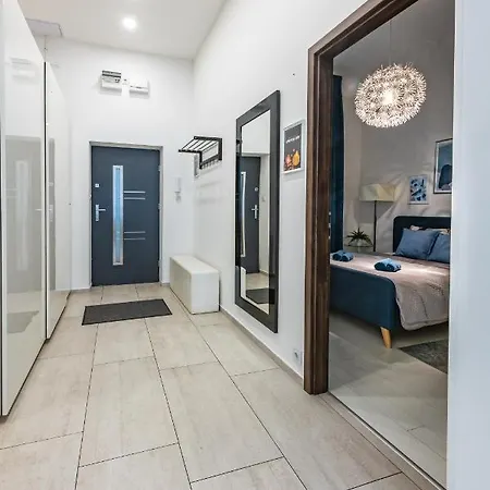 Luxury Nova Next To The New York Cafe 公寓 *